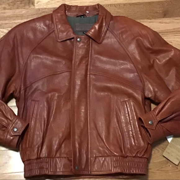 ❗️VINTAGE LEATHER SUPER SOFT BOMBER - Picture 5 of 15